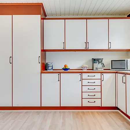 度假居 Toralf - 3-5km From The Sea By Interhome *